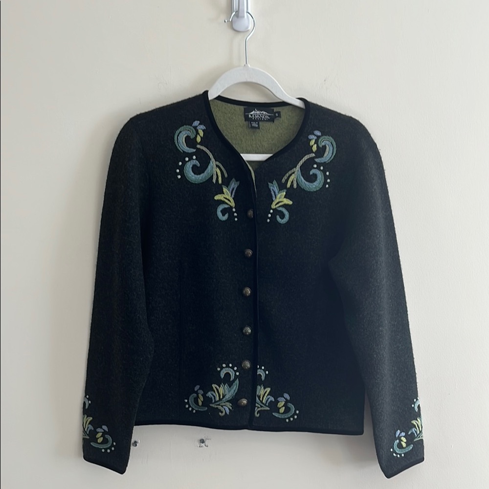 Icelandic Design Wool Sweater Cardigan Embroidered Classic Artsy green‎ S funky